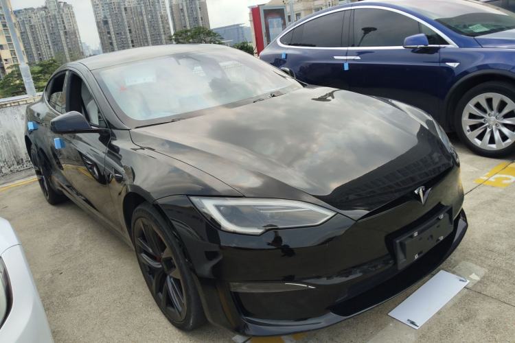 Used Tesla Model S 2023 Three-Motor All-Wheel-Drive Plaid Version Front Right 45 Deg