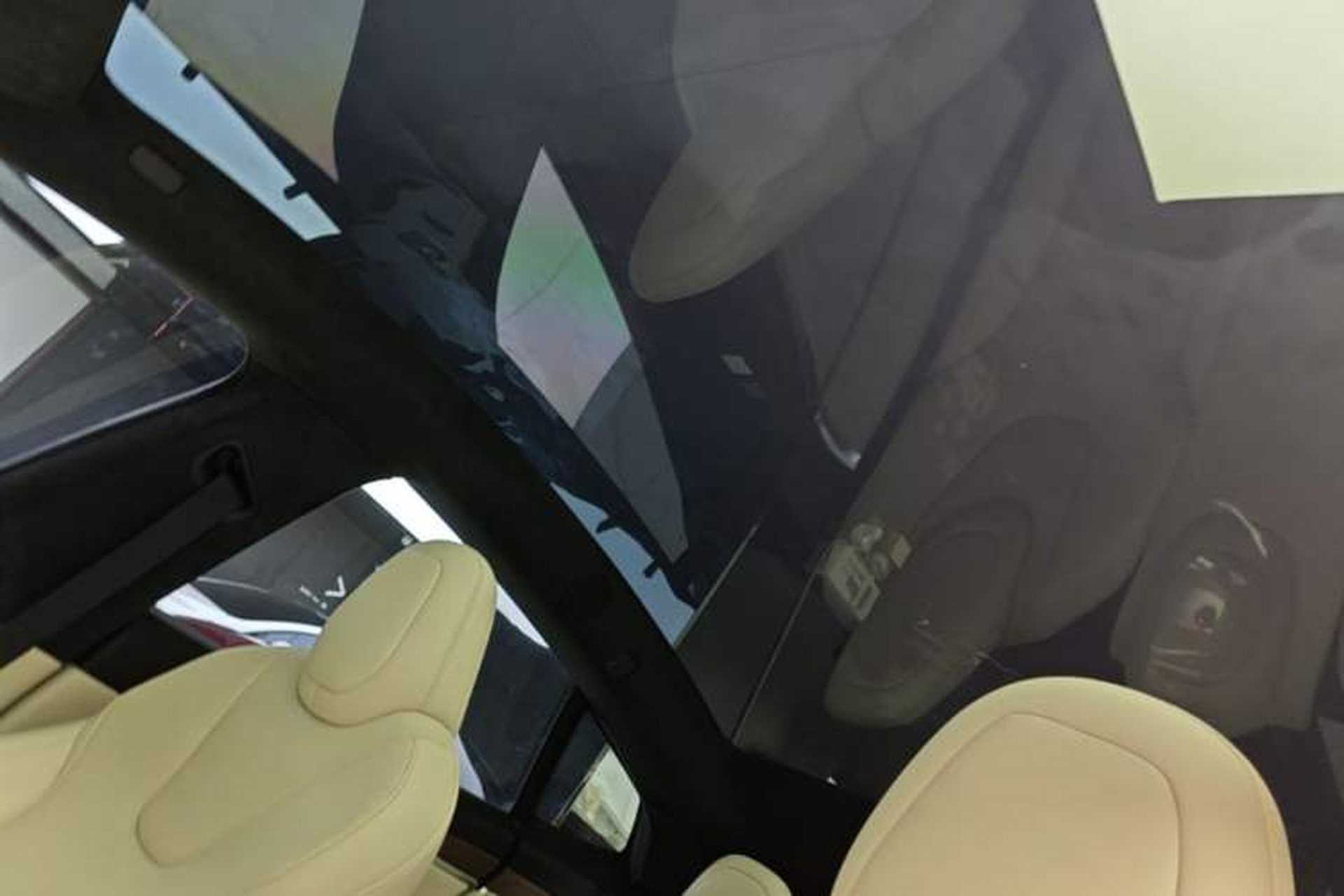 Used Tesla Model S 2023 Dual-Motor All-Wheel-Drive Version Headliner