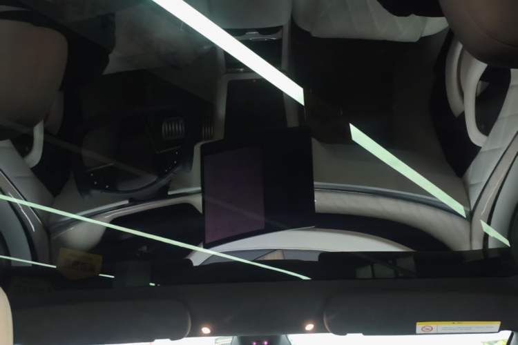Used Tesla Model S 2023 Dual-Motor All-Wheel-Drive Version Headliner