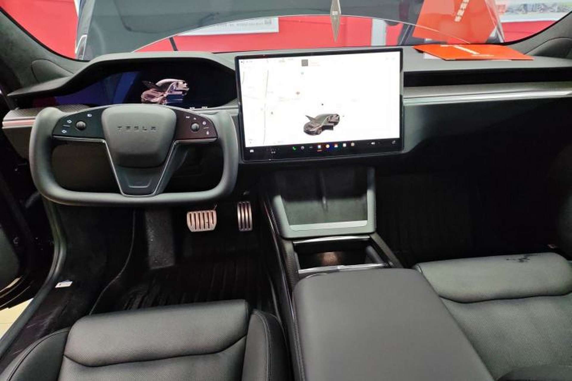 Used Tesla Model S 2023 Three-Motor All-Wheel-Drive Plaid Version Interior 2
