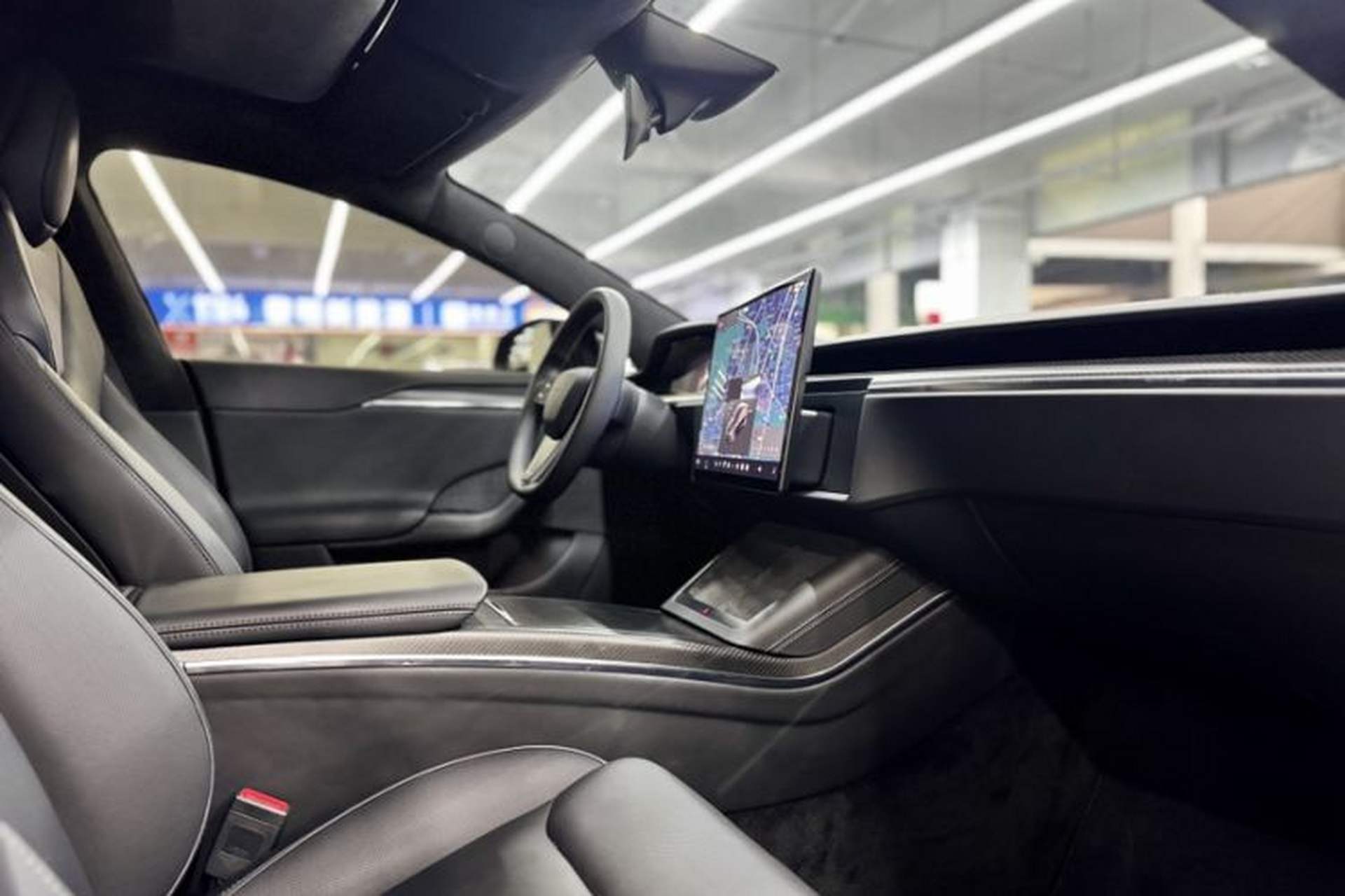 Used Tesla Model S 2023 Three-Motor All-Wheel-Drive Plaid Version Interior 3