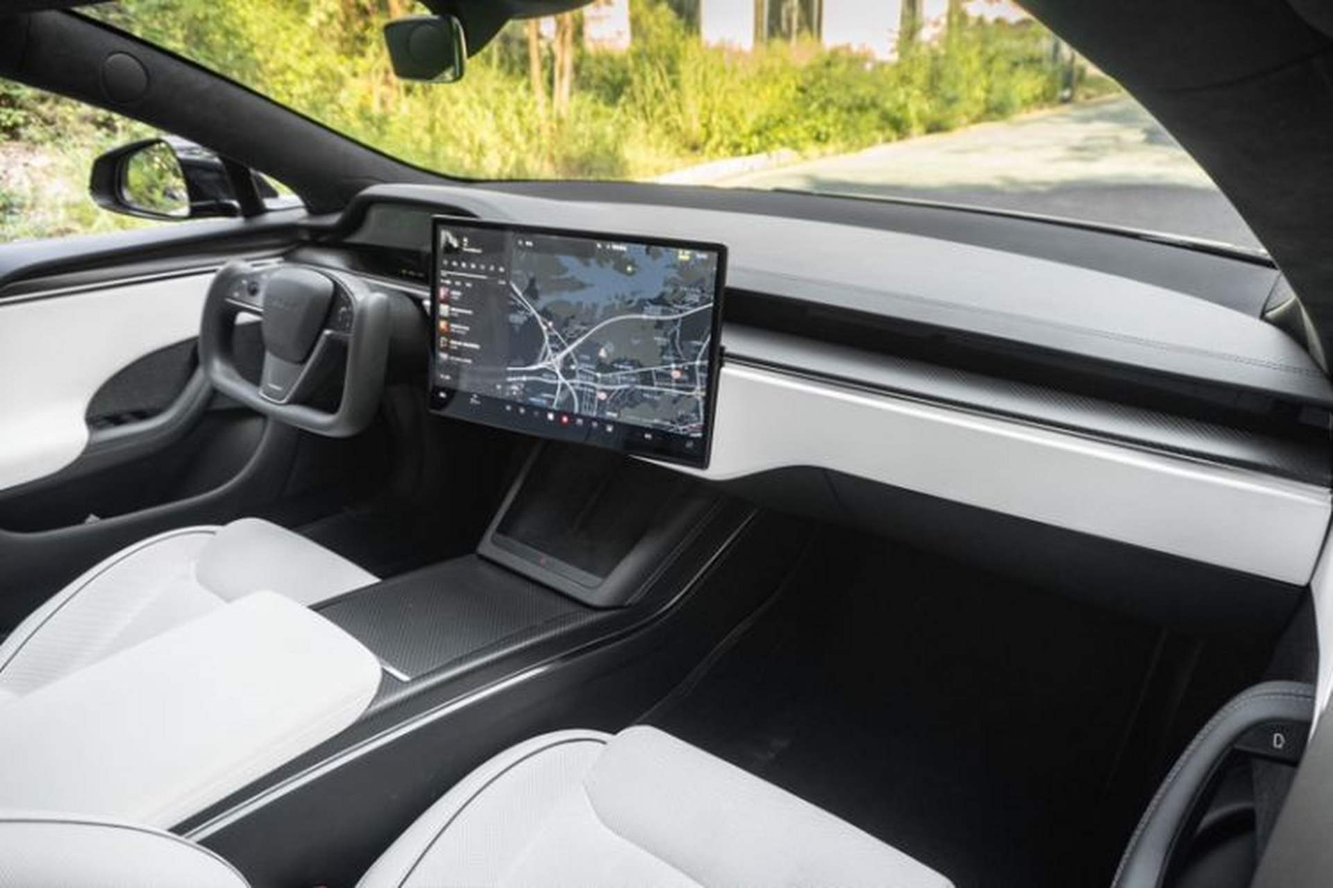 Used Tesla Model S 2023 Three-Motor All-Wheel-Drive Plaid Version Interior 6
