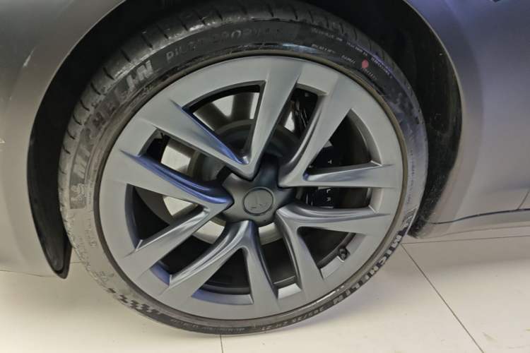 Used Tesla Model S 2023 Dual-Motor All-Wheel-Drive Version Left Front Wheel Hub