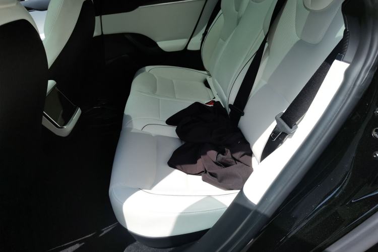 Used Tesla Model S 2023 Three-Motor All-Wheel-Drive Plaid Version Left Rear Seat