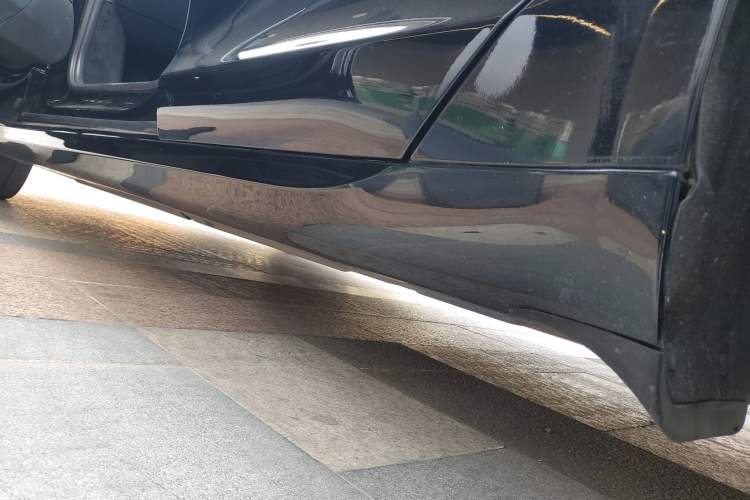 Used Tesla Model S 2023 Dual-Motor All-Wheel-Drive Version Left Side Sill
