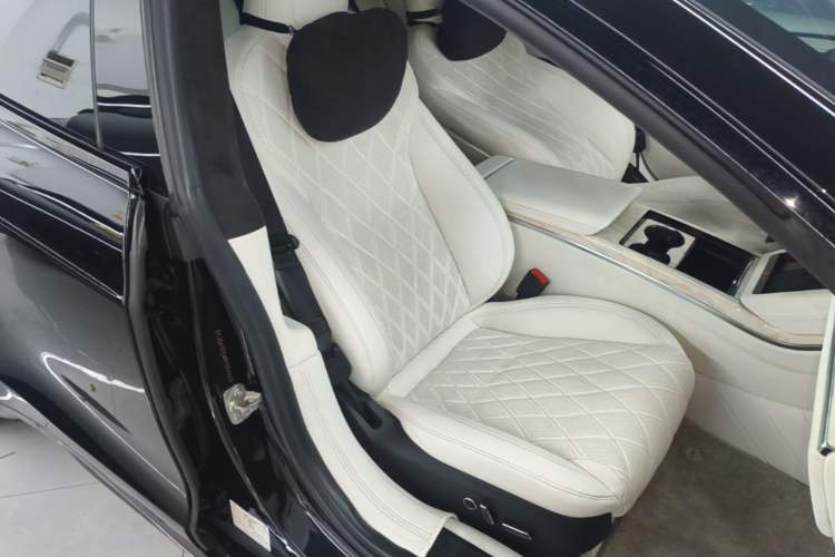 Used Tesla Model S 2023 Dual-Motor All-Wheel-Drive Version Right Front Seat