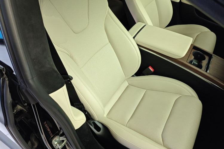 Used Tesla Model S 2023 Dual-Motor All-Wheel-Drive Version Right Front Seat