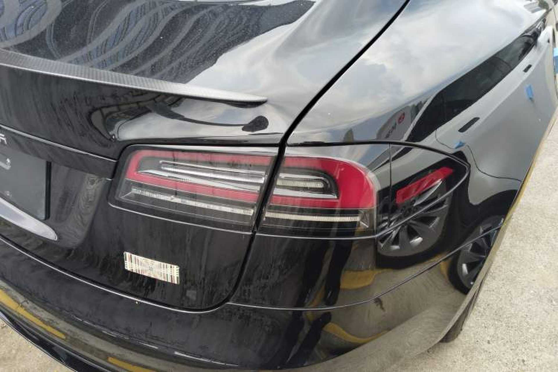Used Tesla Model S 2023 Three-Motor All-Wheel-Drive Plaid Version Right Rear Taillight