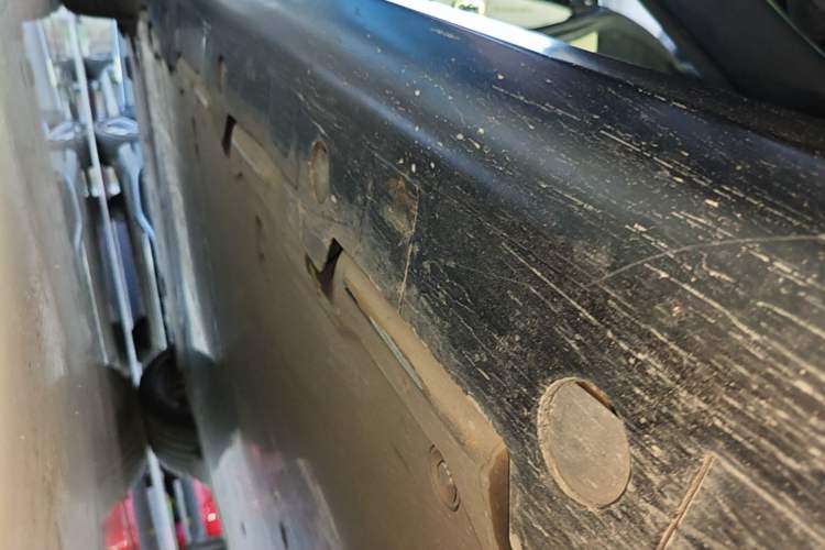 Used Tesla Model S 2023 Dual-Motor All-Wheel-Drive Version Right Side Sill