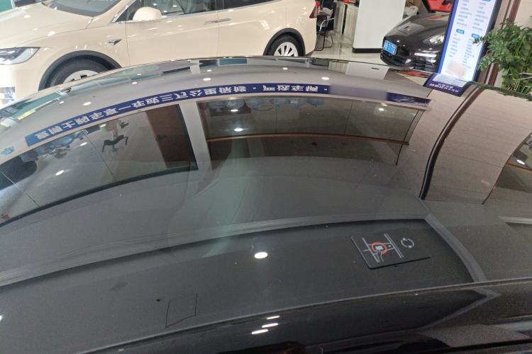 Used Tesla Model S 2023 Three-Motor All-Wheel-Drive Plaid Version Roof