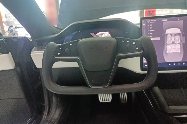 Used Tesla Model S 2023 Three-Motor All-Wheel-Drive Plaid Version Steering Wheel
