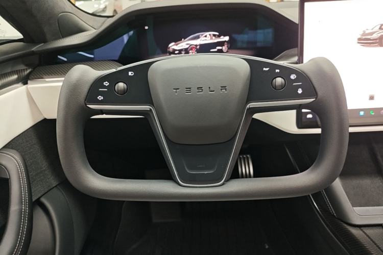 Used Tesla Model S 2023 Three-Motor All-Wheel-Drive Plaid Version Steering Wheel