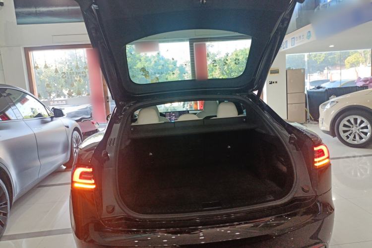 Used Tesla Model S 2023 Three-Motor All-Wheel-Drive Plaid Version Trunk