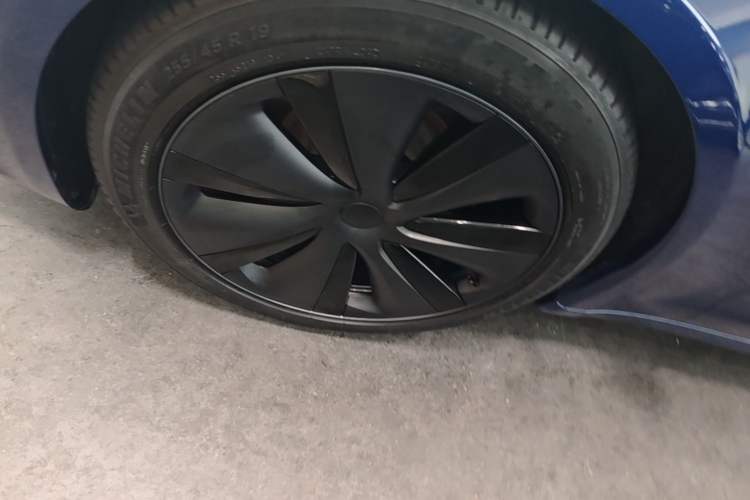 Used Tesla Model S 2023 Dual-Motor All-Wheel-Drive Version Left Front Wheel Hub