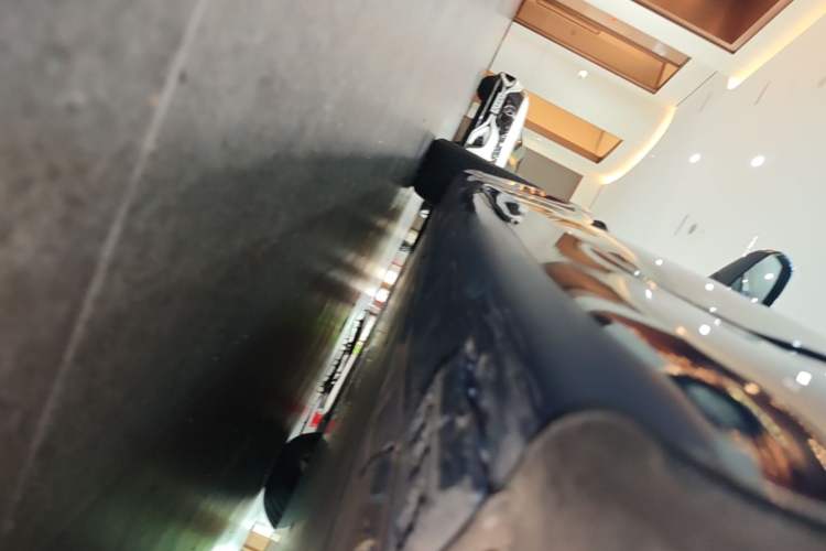 Used Tesla Model S 2023 Dual-Motor All-Wheel-Drive Version Left Side Sill