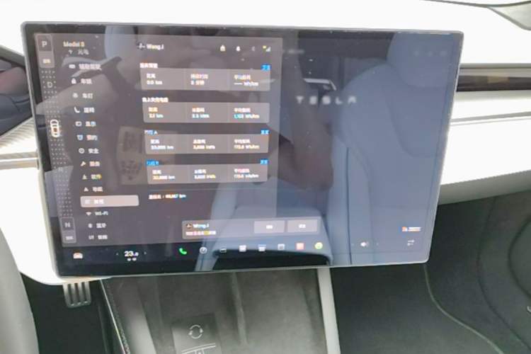 Used Tesla Model S 2023 Three-Motor All-Wheel-Drive Plaid Version Audio And AC Panel