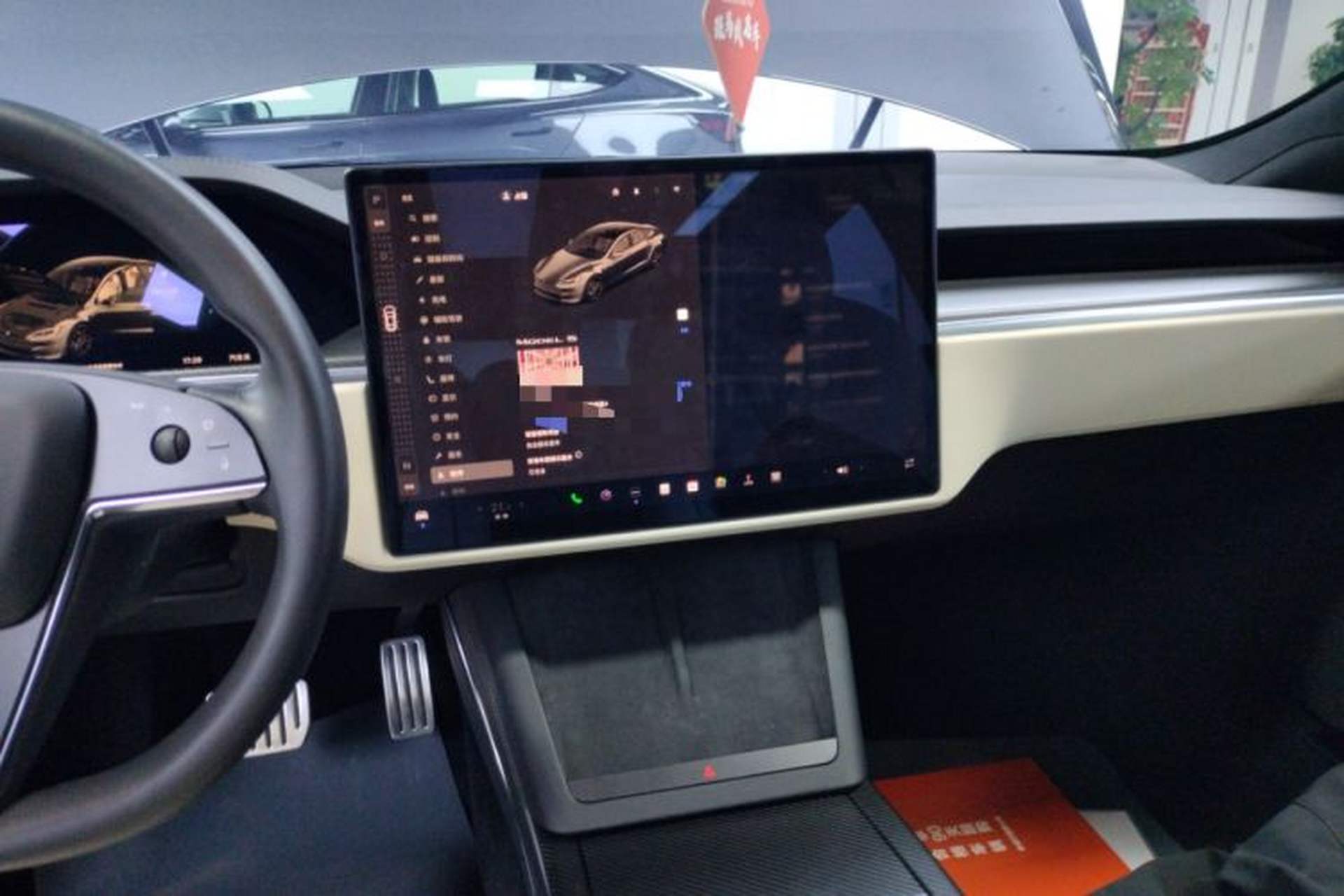 Used Tesla Model S 2023 Three-Motor All-Wheel-Drive Plaid Version Audio And AC Panel