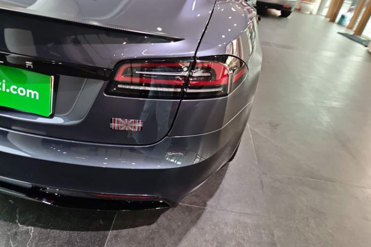Used Tesla Model S 2023 Three-Motor All-Wheel-Drive Plaid Version Exterior 3