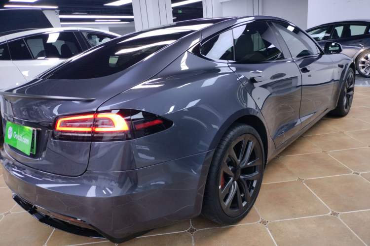 Used Tesla Model S 2023 Three-Motor All-Wheel-Drive Plaid Version Exterior 5