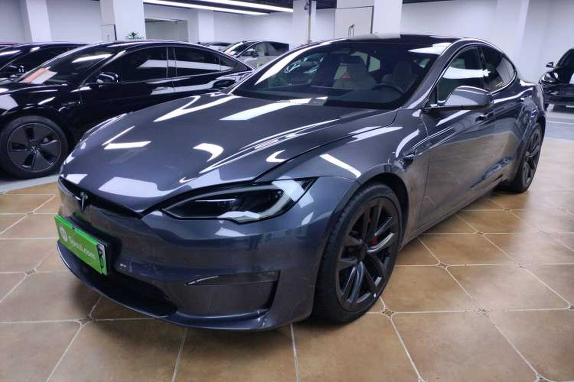 Used Tesla Model S 2023 Three-Motor All-Wheel-Drive Plaid Version Front Left 45 Deg