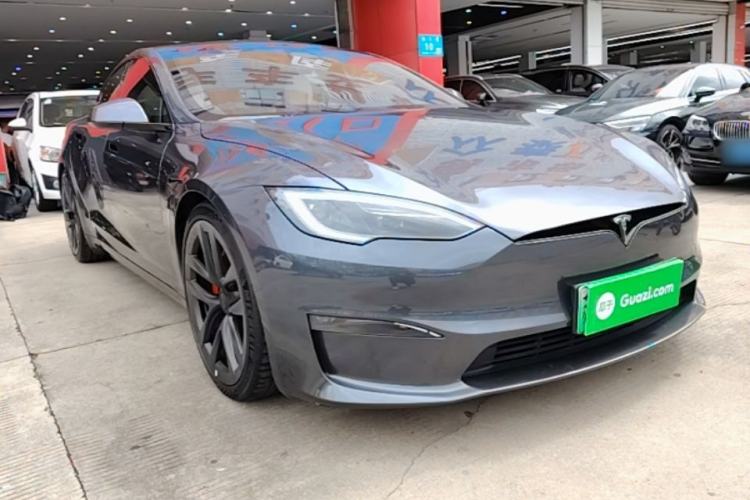 Used Tesla Model S 2023 Three-Motor All-Wheel-Drive Plaid Version Front Right 45 Deg