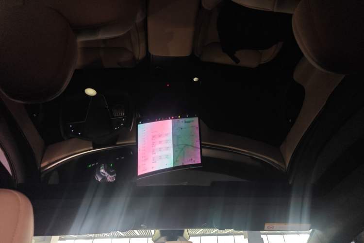 Used Tesla Model S 2023 Three-Motor All-Wheel-Drive Plaid Version Headliner