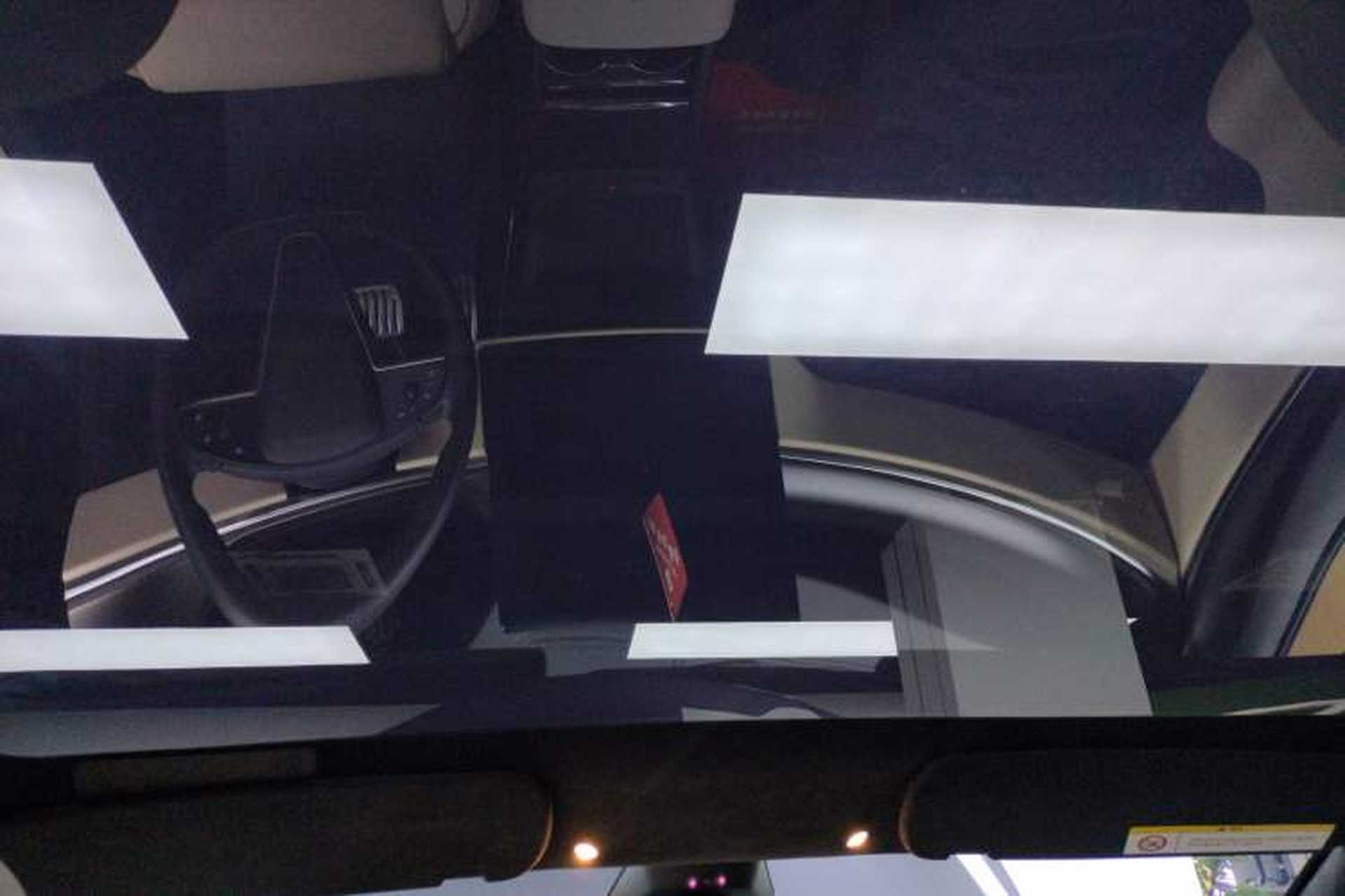 Used Tesla Model S 2023 Three-Motor All-Wheel-Drive Plaid Version Headliner