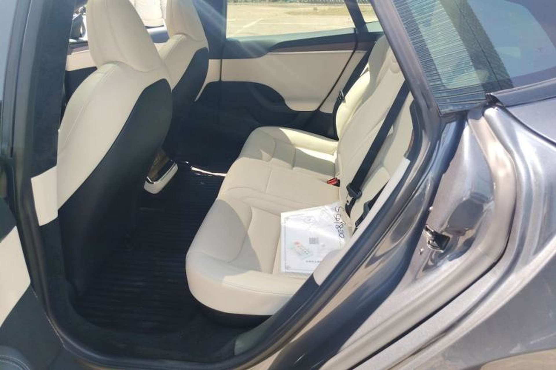 Used Tesla Model S 2023 Dual-Motor All-Wheel-Drive Version Interior 4