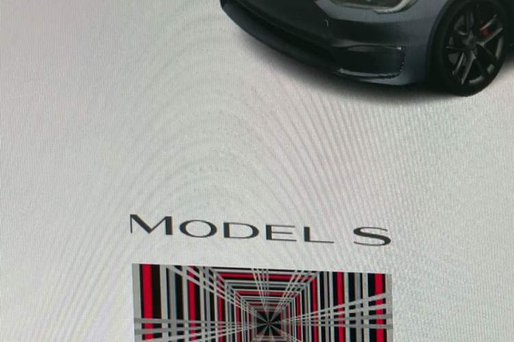 Used Tesla Model S 2023 Three-Motor All-Wheel-Drive Plaid Version Odometer Close Up