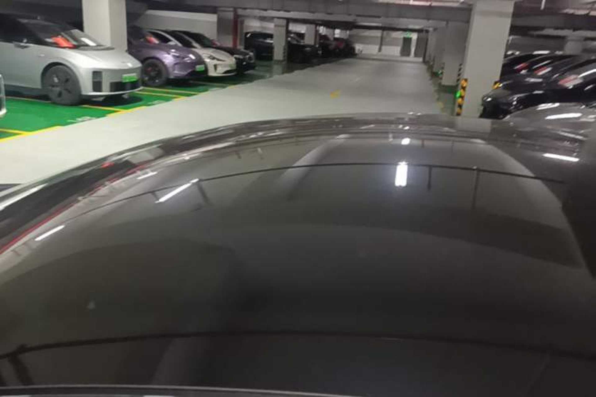 Used Tesla Model S 2023 Three-Motor All-Wheel-Drive Plaid Version Roof