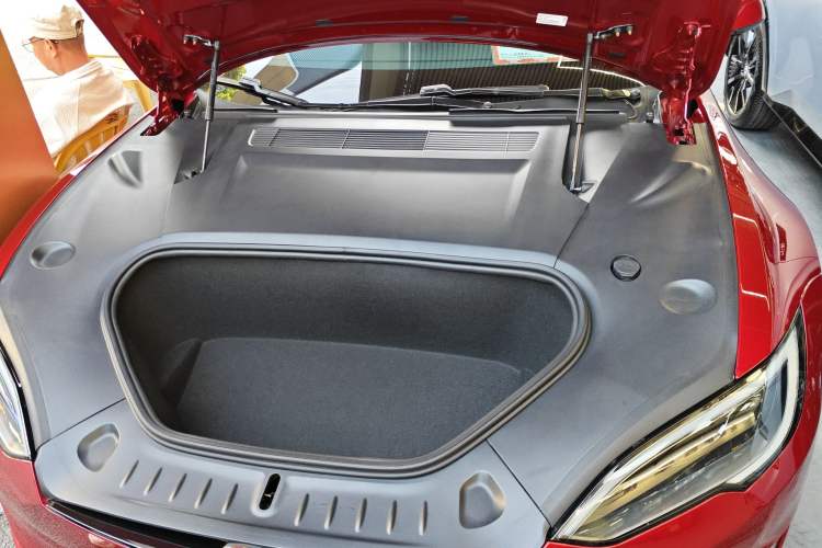 Used Tesla Model S 2023 Three-Motor All-Wheel-Drive Plaid Version Engine Bay