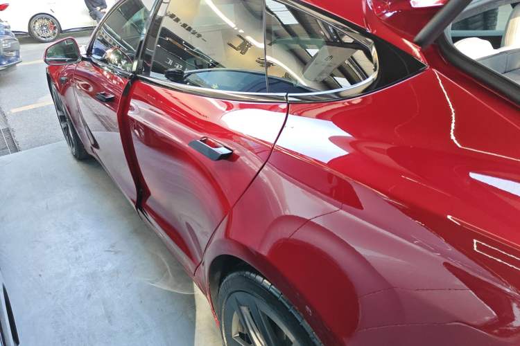 Used Tesla Model S 2023 Three-Motor All-Wheel-Drive Plaid Version Exterior 3