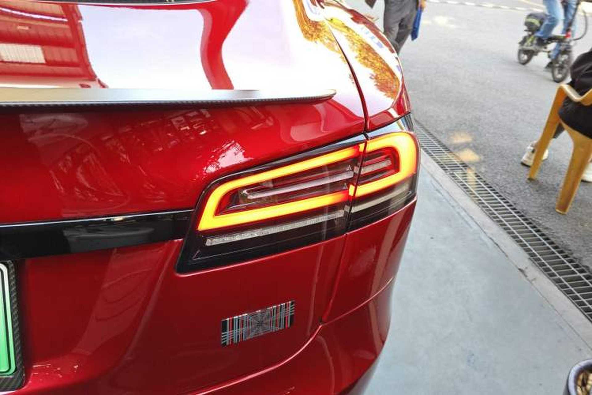 Used Tesla Model S 2023 Three-Motor All-Wheel-Drive Plaid Version Exterior 6