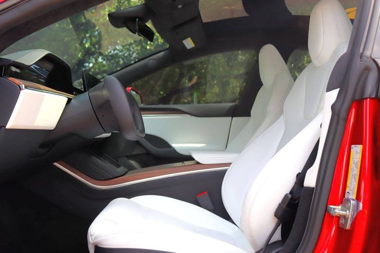 Used Tesla Model S 2023 Dual-Motor All-Wheel-Drive Version Interior 2