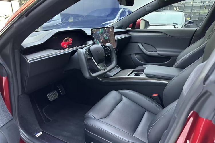 Used Tesla Model S 2023 Dual-Motor All-Wheel-Drive Version Interior 5