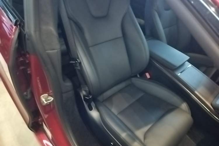 Used Tesla Model S 2023 Dual-Motor All-Wheel-Drive Version Right Front Seat