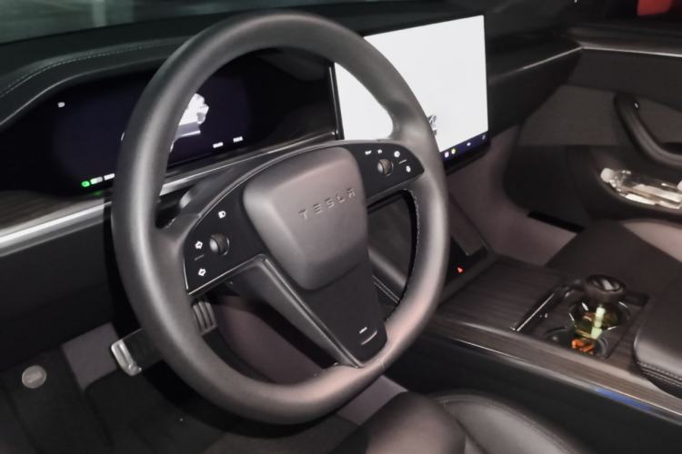 Used Tesla Model S 2023 Dual-Motor All-Wheel-Drive Version Steering Wheel