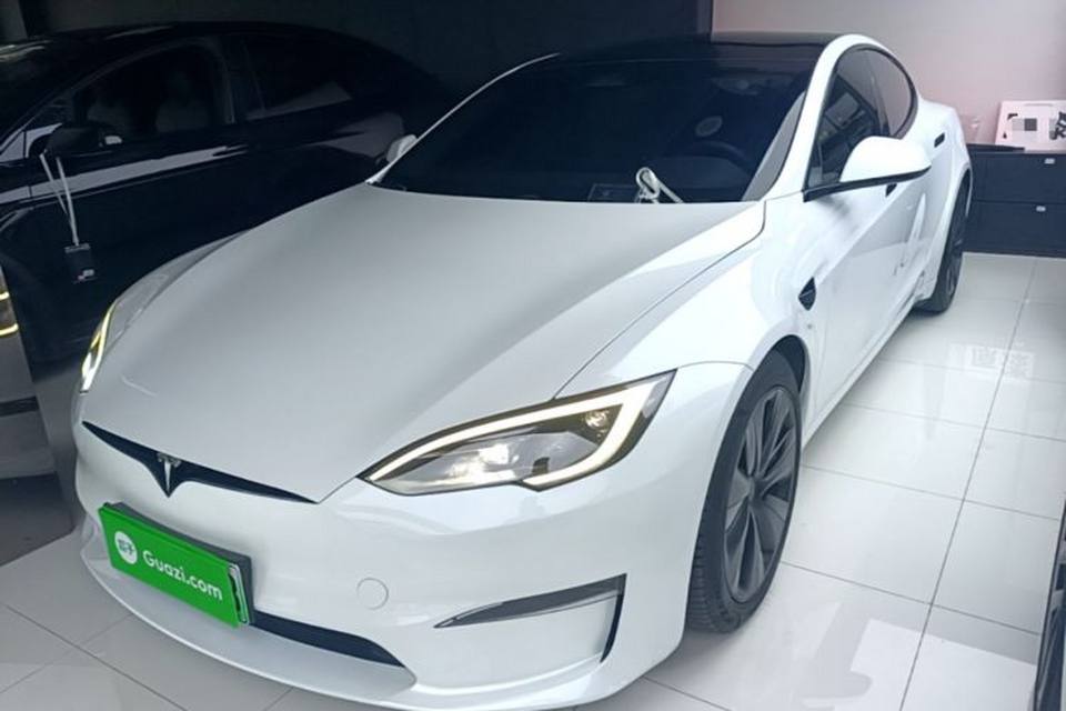Tesla Model S 2023