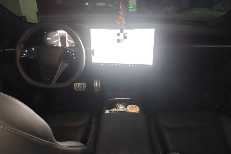 Used Tesla Model S 2023 Three-Motor All-Wheel-Drive Plaid Version Center Console