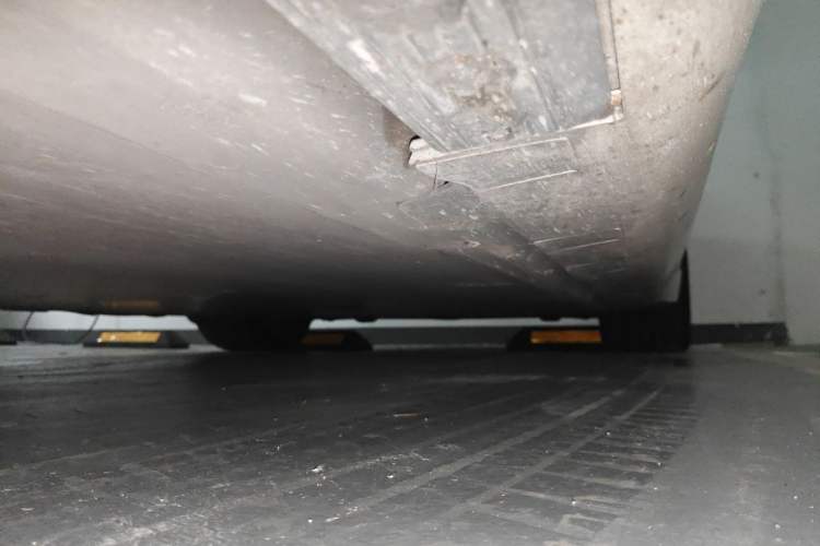 Used Tesla Model S 2023 Three-Motor All-Wheel-Drive Plaid Version Chassis Front Left