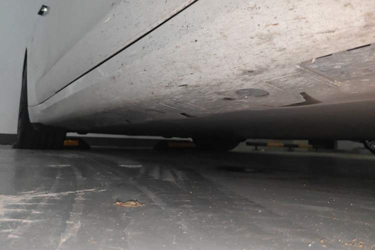 Used Tesla Model S 2023 Three-Motor All-Wheel-Drive Plaid Version Chassis Front Right