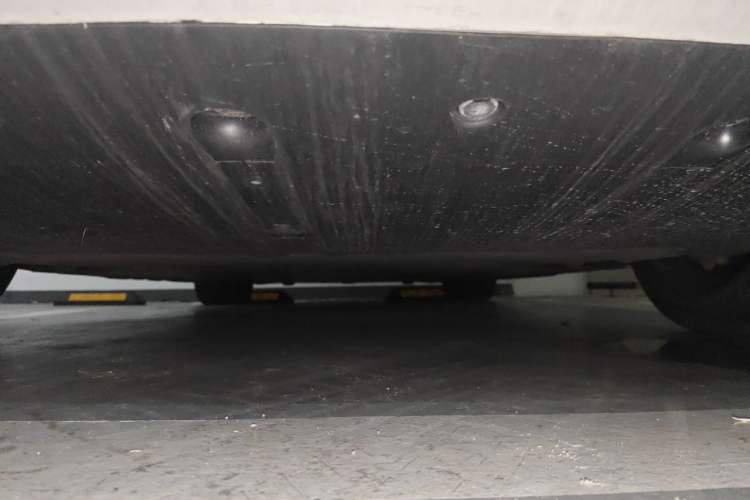 Used Tesla Model S 2023 Three-Motor All-Wheel-Drive Plaid Version Chassis Front