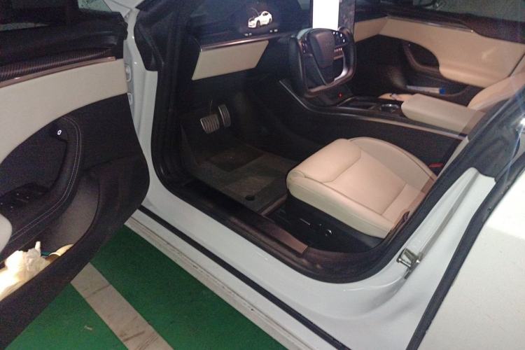 Used Tesla Model S 2023 Three-Motor All-Wheel-Drive Plaid Version Driver Seat