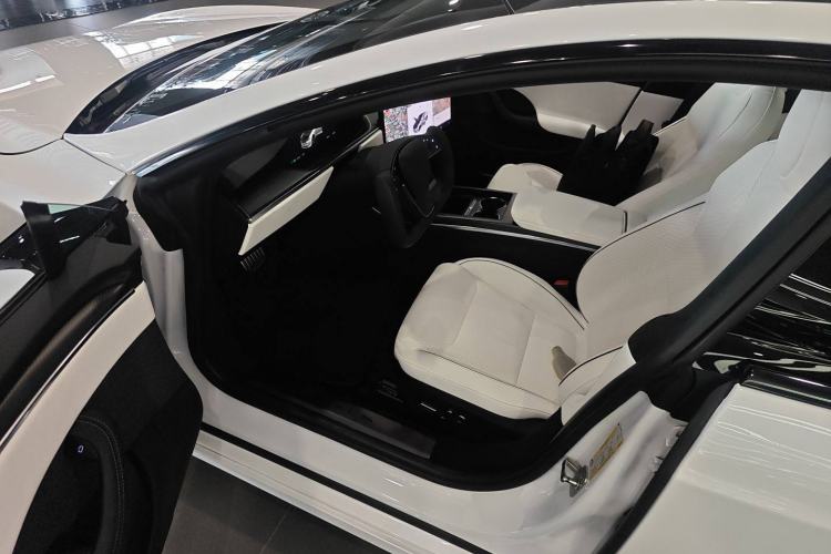 Used Tesla Model S 2023 Three-Motor All-Wheel-Drive Plaid Version Driver Seat