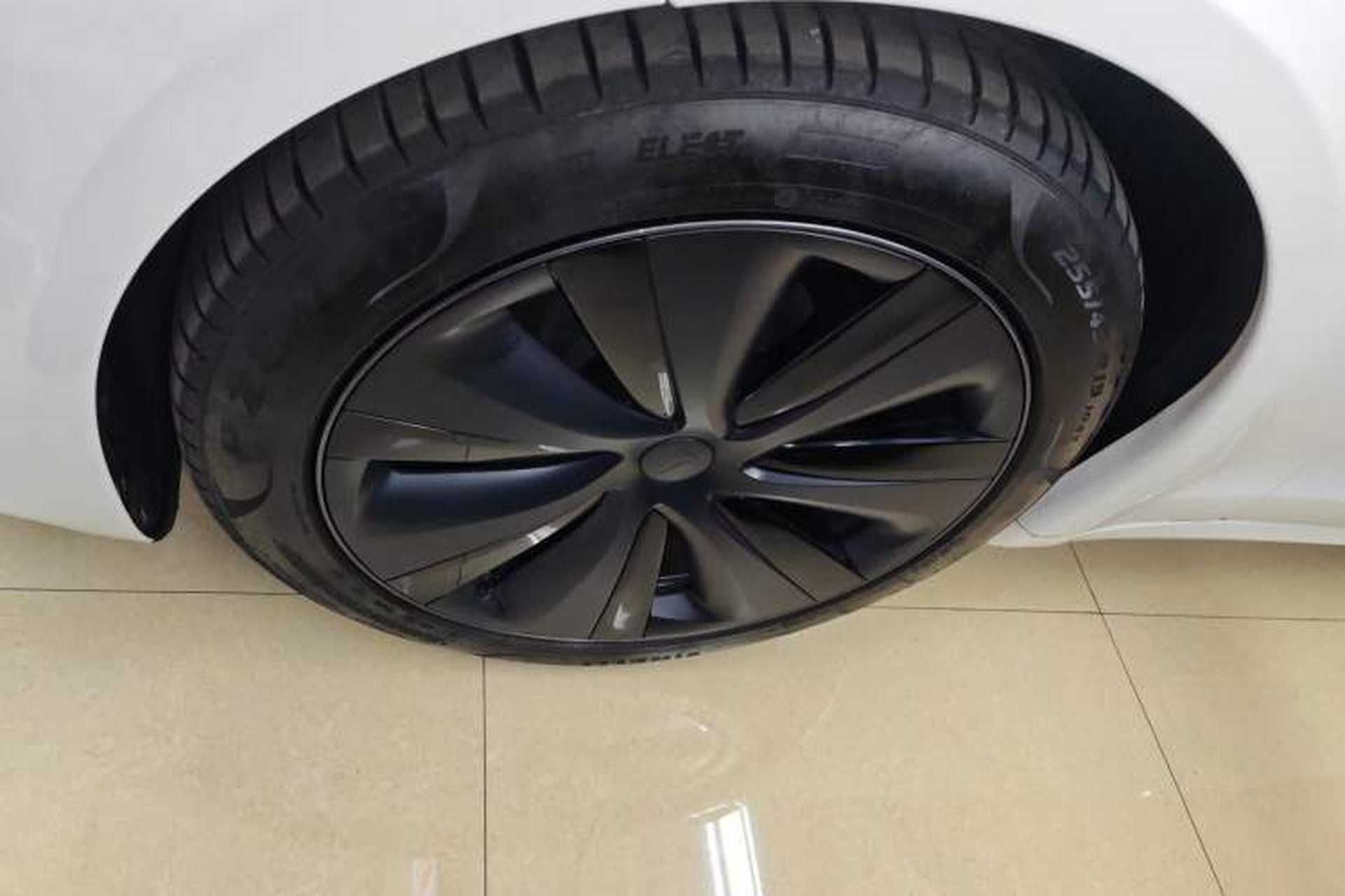 Used Tesla Model S 2023 Dual-Motor All-Wheel-Drive Version Exterior 3