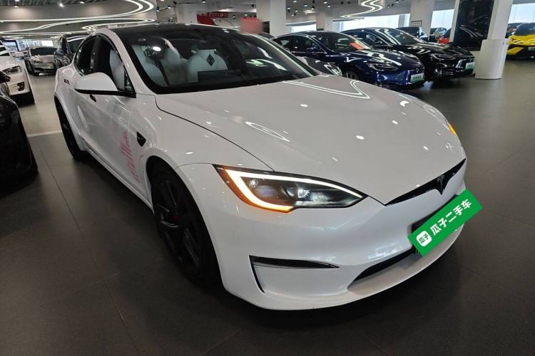 Used Tesla Model S 2023 Three-Motor All-Wheel-Drive Plaid Version Front Right 45 Deg