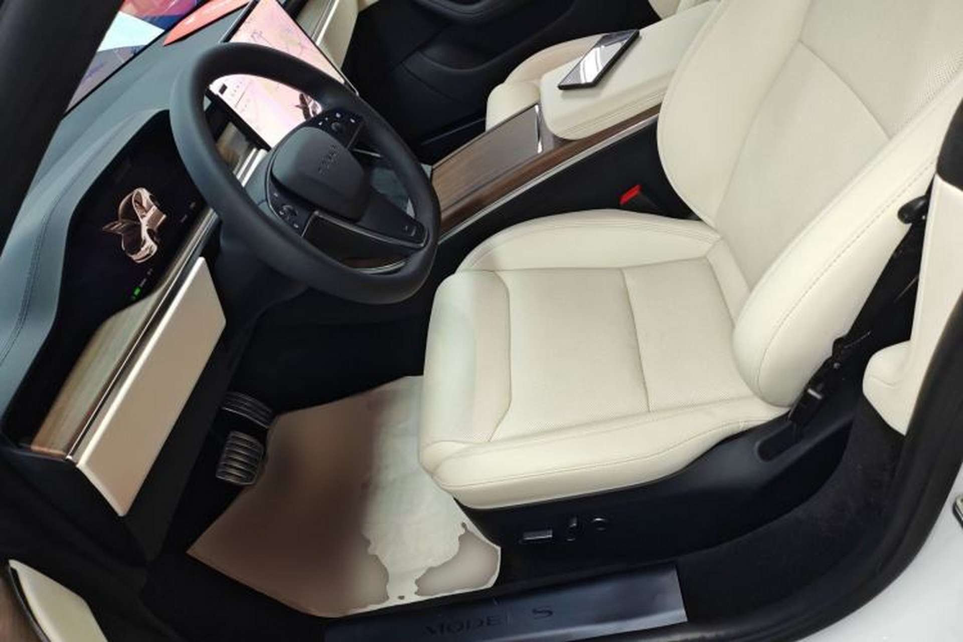 Used Tesla Model S 2023 Dual-Motor All-Wheel-Drive Version Left Front Seat