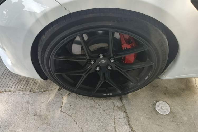 Used Tesla Model S 2023 Dual-Motor All-Wheel-Drive Version Left Front Wheel Hub