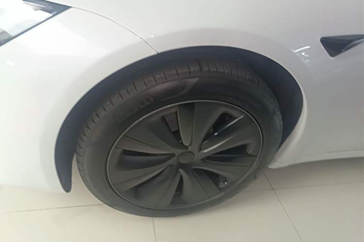 Used Tesla Model S 2023 Dual-Motor All-Wheel-Drive Version Left Front Wheel Hub