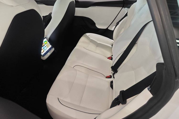 Used Tesla Model S 2023 Three-Motor All-Wheel-Drive Plaid Version Left Rear Seat